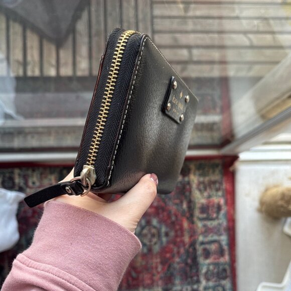 Kate Spade New York Wellesley Neda Zip-Around Black Leather Wallet - Picture 4 of 12